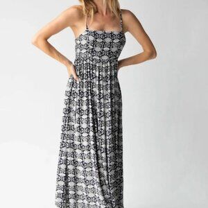 NATURAL LIFE Black and White Maxi Dress